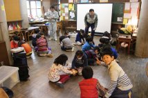 ２年生　もみすり・精米出張授業